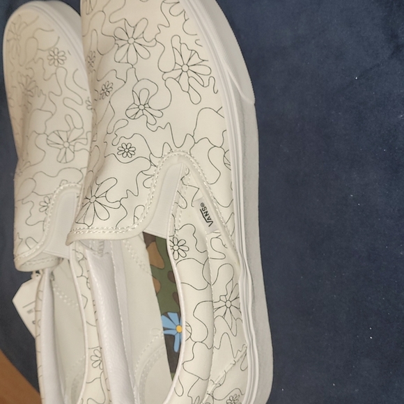 New Vans Classic slip-ons "U PAINT" sizes 10.5,11 and 11.5 - Picture 5 of 6